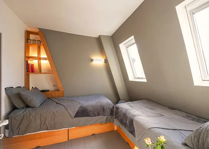 1Min Walk From Champs Elysees - Avenue Montaigne - Ac - Self-Checkin - Working Desk