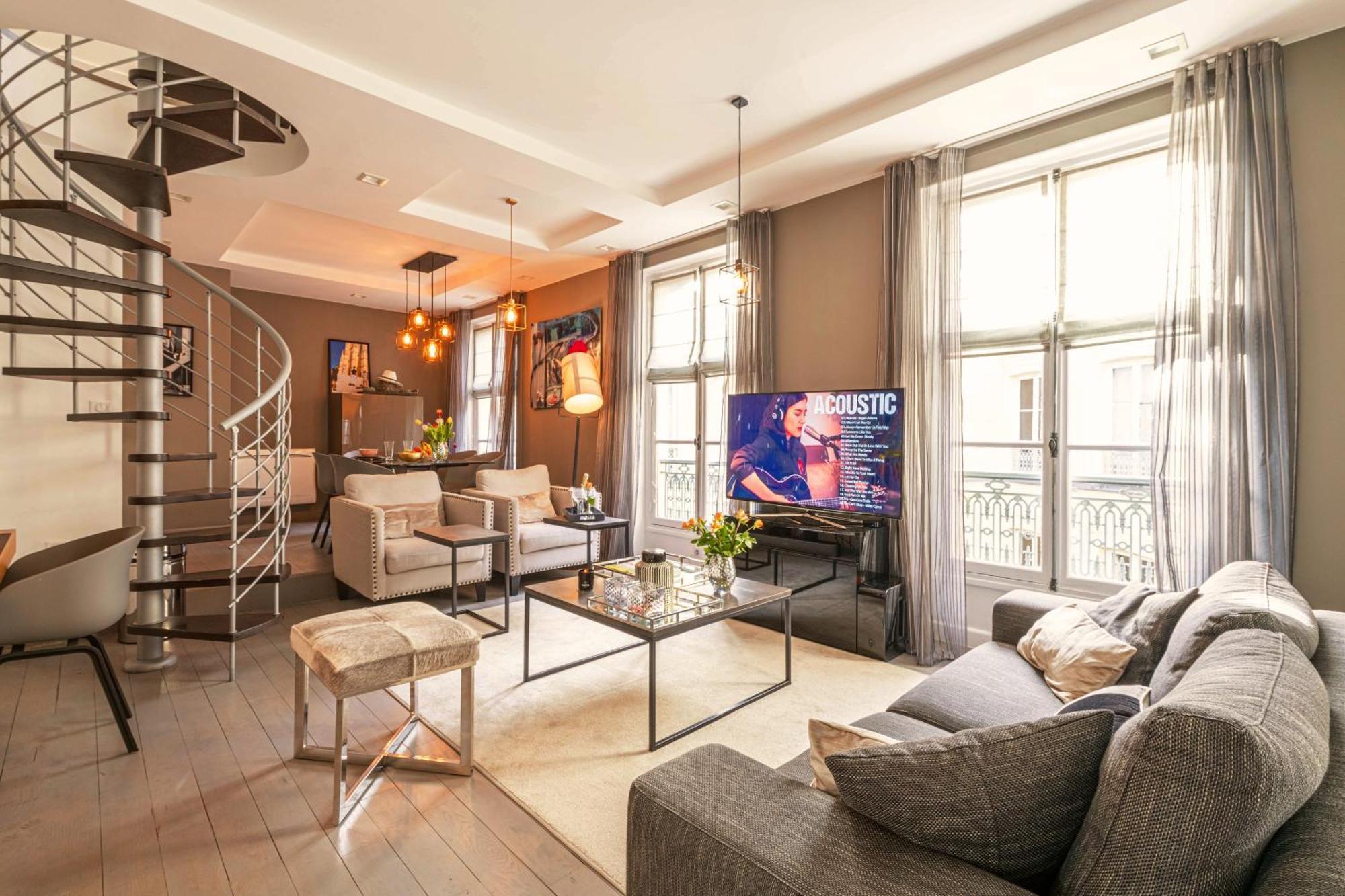 Appartamento 1min Walk From Champs Elysees - Avenue Montaigne - Ac - Self-checkin - Working Desk Parigi