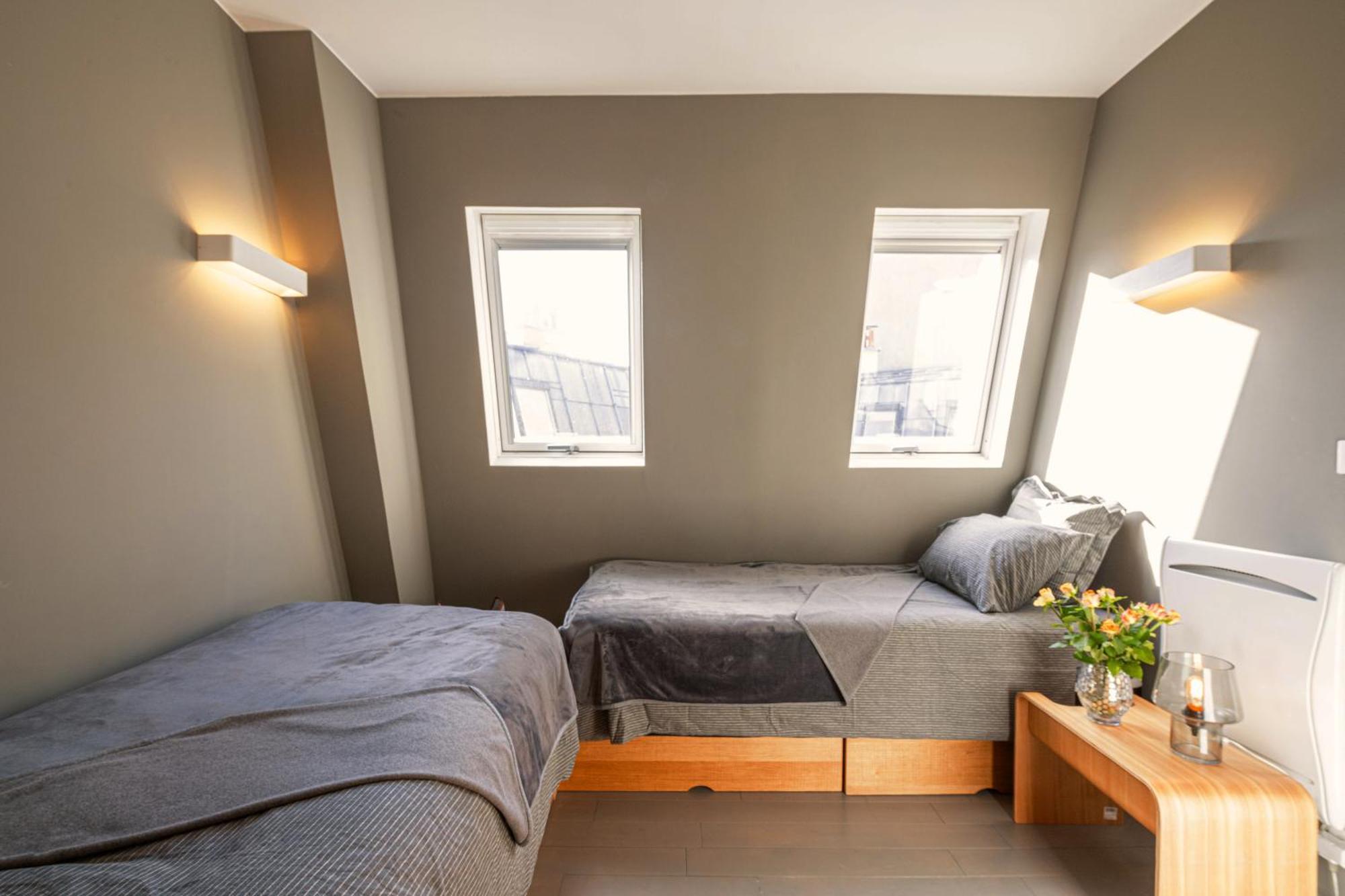 1min Walk From Champs Elysees - Avenue Montaigne - Ac - Self-checkin - Working Desk * Parigi