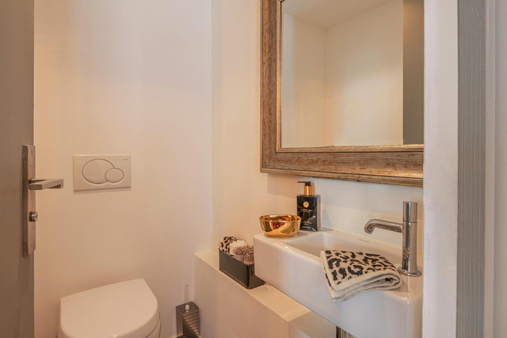 Appartamento 1min Walk From Champs Elysees - Avenue Montaigne - Ac - Self-checkin - Working Desk Parigi